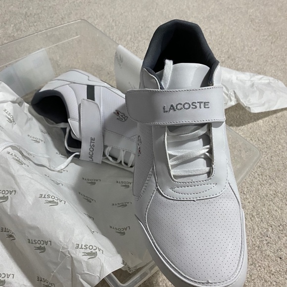 Lacoste shoes - Picture 3 of 5
